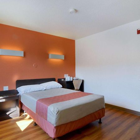 Motel 6-Laredo, Tx - South Εξωτερικό φωτογραφία