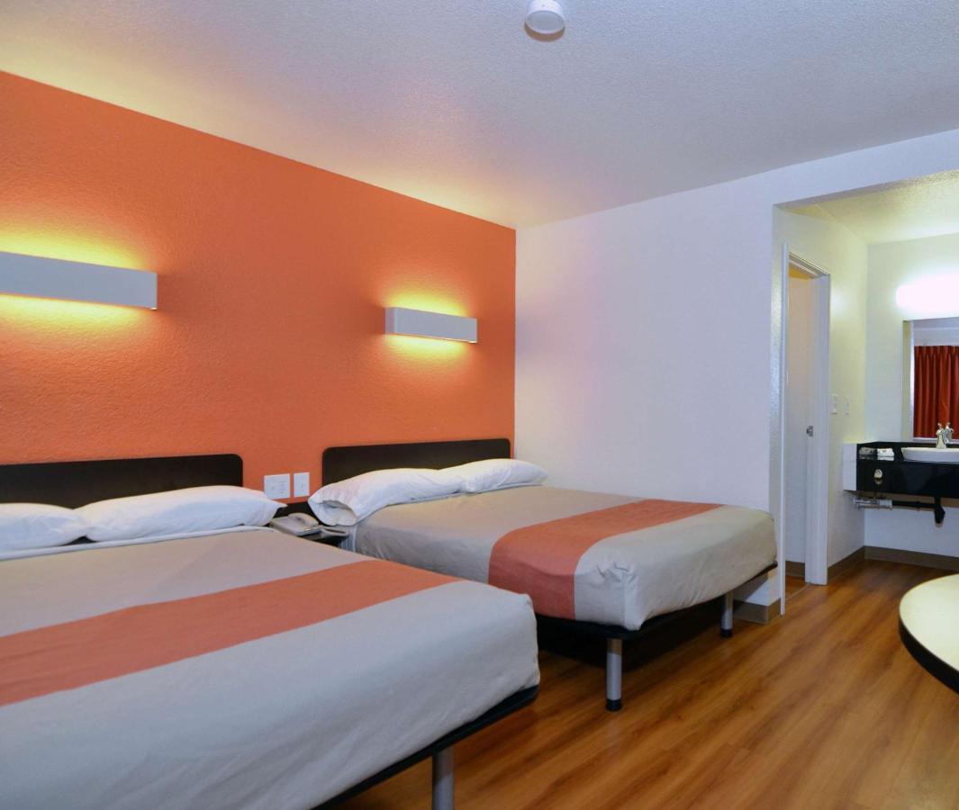 Motel 6-Laredo, Tx - South Εξωτερικό φωτογραφία