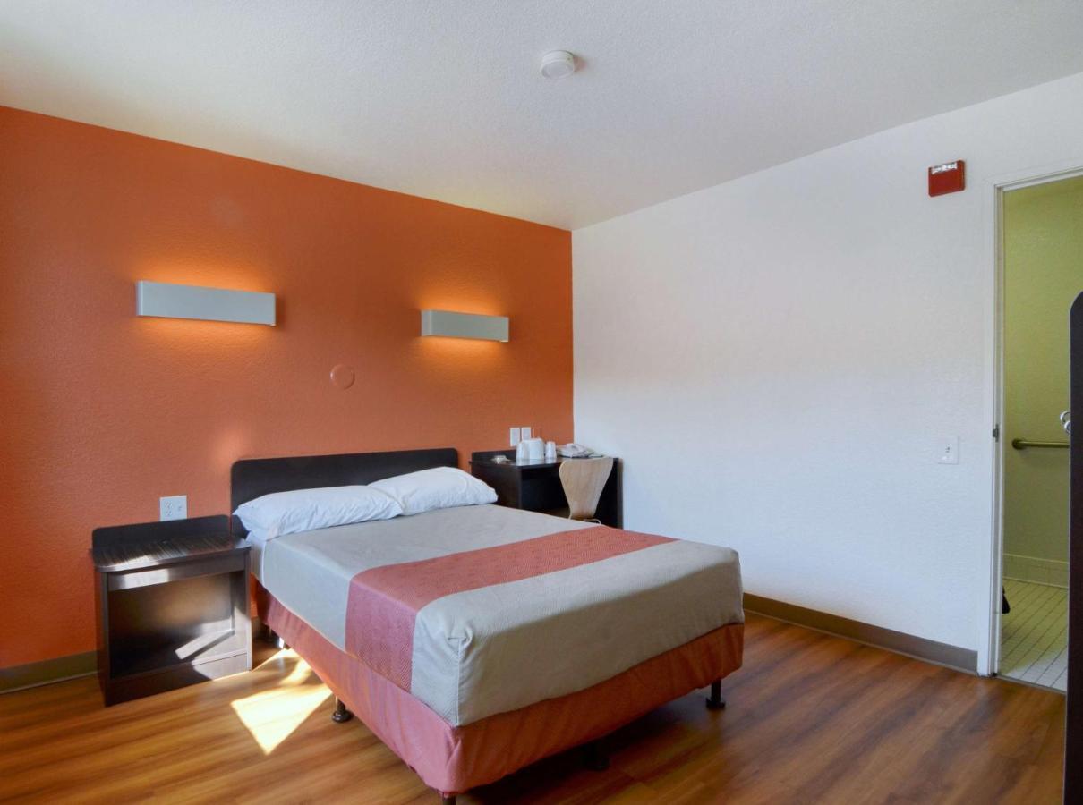 Motel 6-Laredo, Tx - South Εξωτερικό φωτογραφία