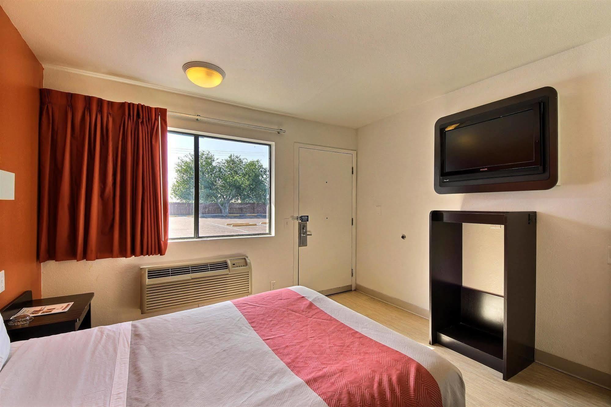 Motel 6-Laredo, Tx - South Εξωτερικό φωτογραφία